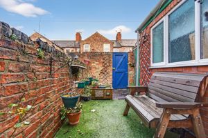 Photo 11- click for photo gallery